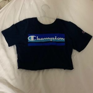 Champion Cropped Tee